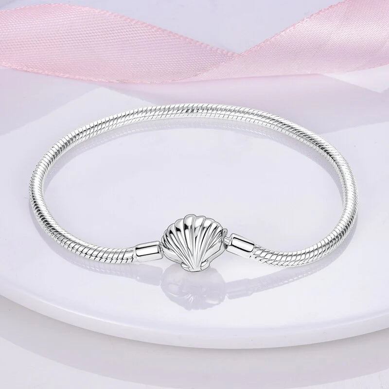 Sterling Silver Shell Clasp Chain Bracelet